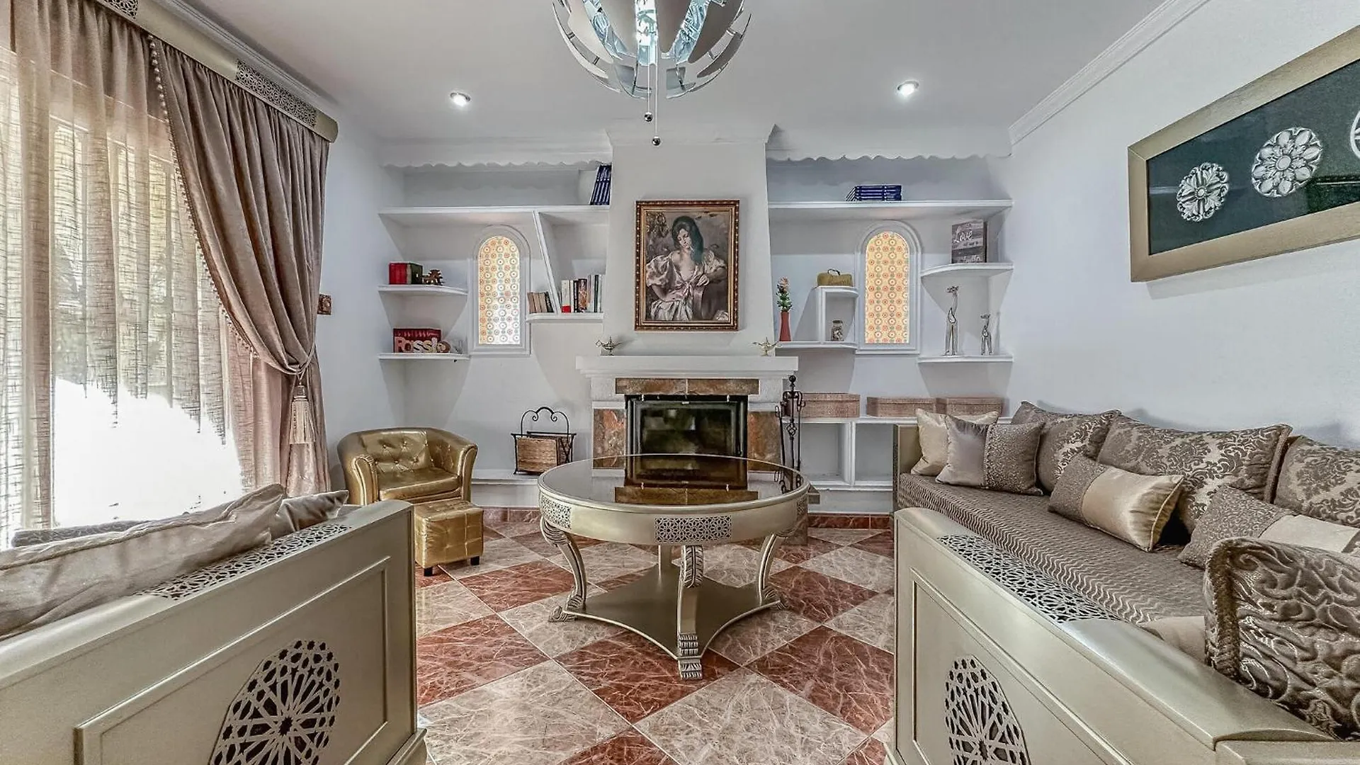 Beautiful Home In Alhaurín de la Torre 0*,